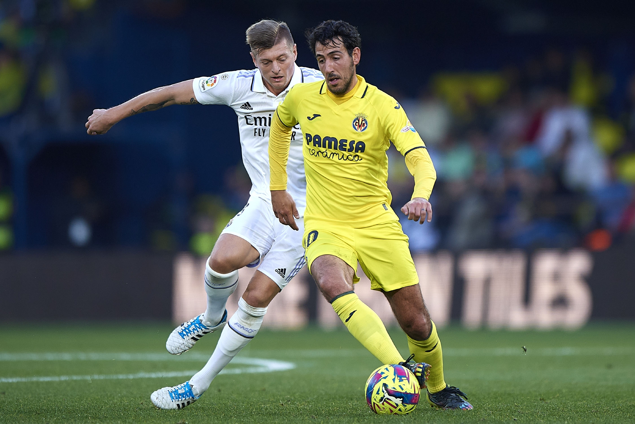 包含比利亚雷亚尔球队全力备战下一场比赛的词条