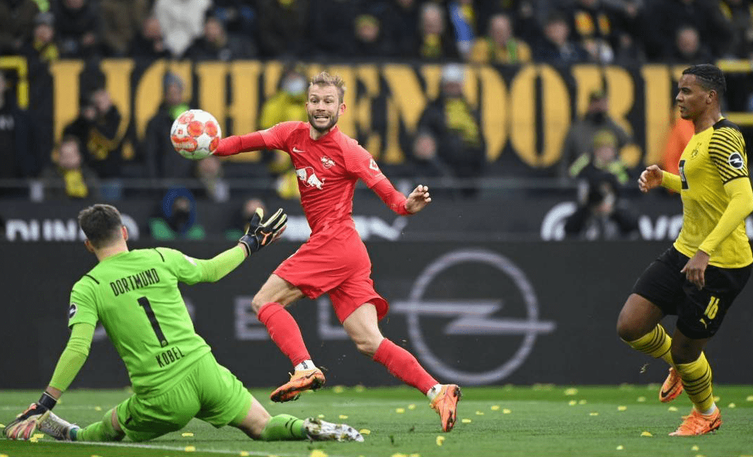 包含圣埃蒂安遭遇惨败,欧战资格悬念重重的词条 包含圣埃蒂安遭遇惨败,欧战资格悬念重重的词条