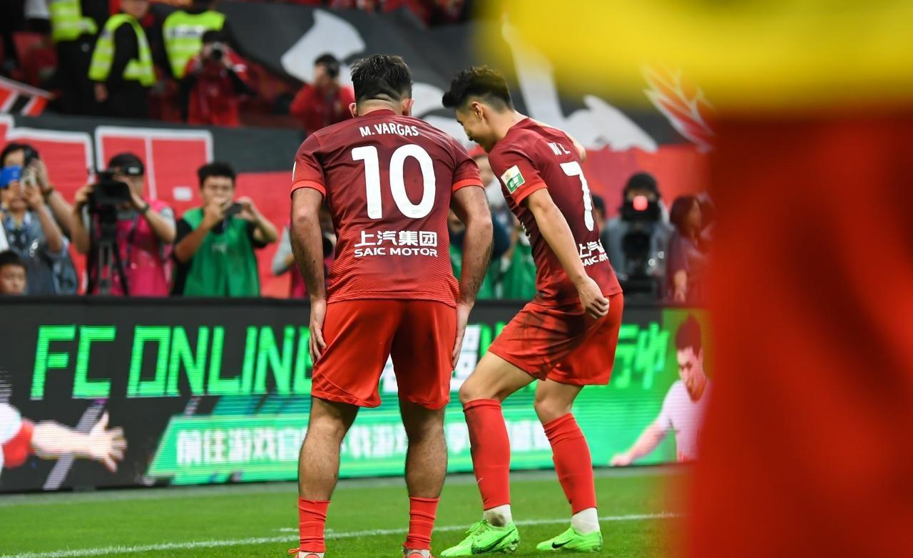 关于阿富汗球队遭遇困难，仍力争亚洲金杯的信息